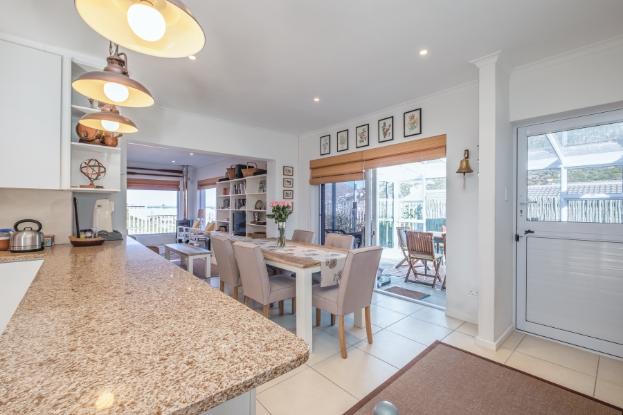 3 Bedroom Property for Sale in Glencairn Heights Western Cape